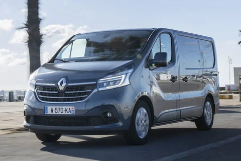 Renault Trafic L2H1 Blue dCi 110 Start 2023 view 3