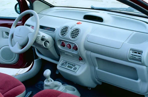 Renault Twingo 1.2 16V Expression 2001 view 3