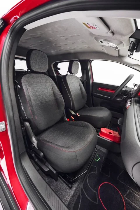 Renault Twingo E-TECH 80hp urban range Techno 2026 view 9