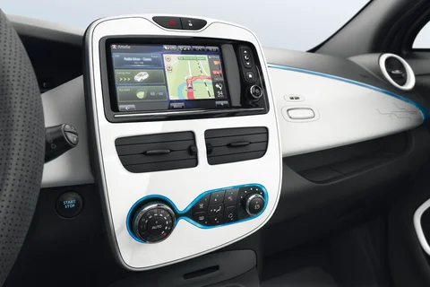 Renault Zoe Intens 2013 view 3
