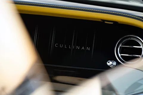 Rolls-Royce Cullinan Cullinan 2025 view 8