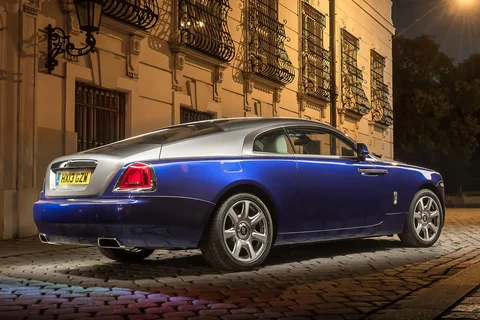 Rolls-Royce Wraith Black Badge 2017 view 2
