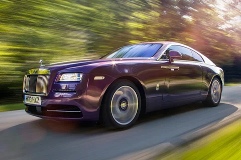 Rolls-Royce Wraith Black Badge 2017 view 5
