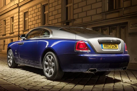 Rolls-Royce Wraith Black Badge 2017 view 12