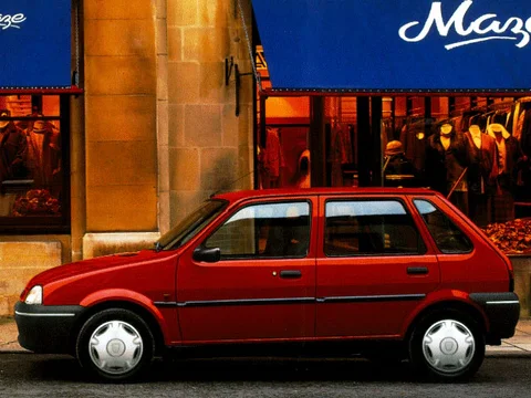 Rover 100-Series 111 Si 1995 view 2