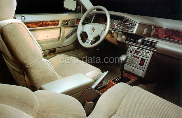 Rover Seria 800 820e 1988 front view