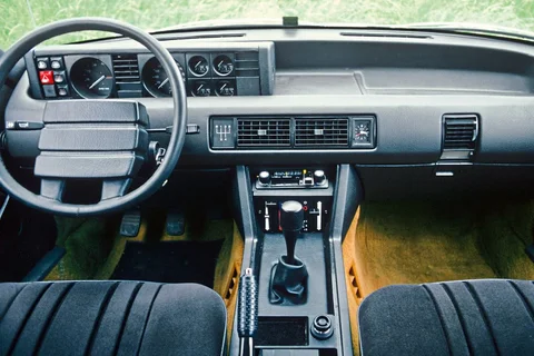 Rover SD1 2600 S 1980 view 3