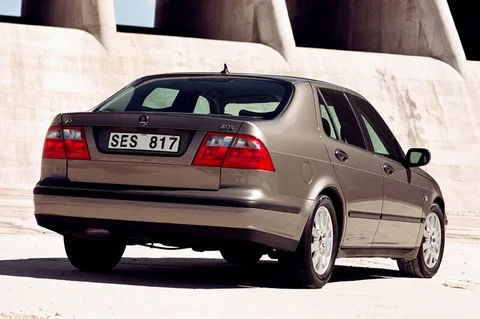 Saab 9-5 2.2 TiD Linear 2002 view 4