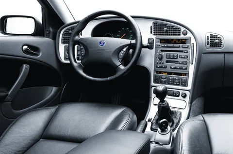 Saab 9-5 2.2 TiD Linear 2002 view 7