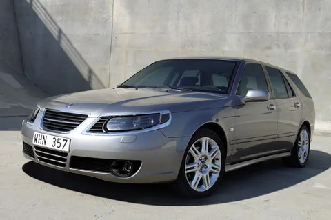 Saab 9-5 Sport Estate 2.3t Vector 2005 view 3
