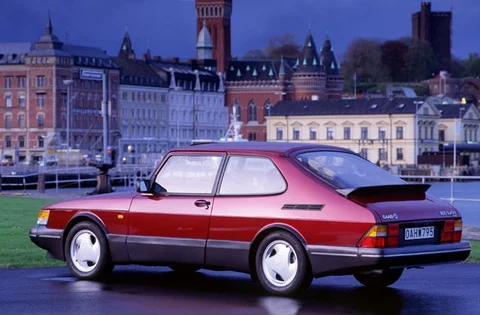 Saab 900 900S 1991 view 6