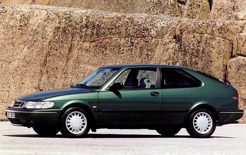 Saab 900 S 2.3i Coupé 1994 view 3