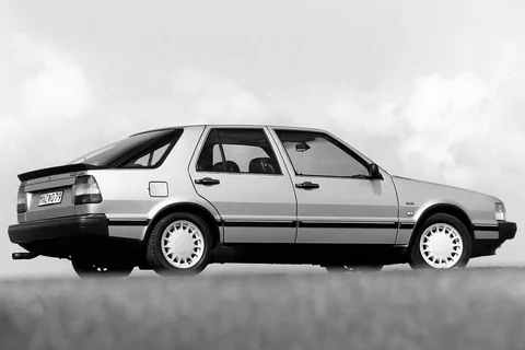 Saab 9000 Turbo 16 1987 view 3