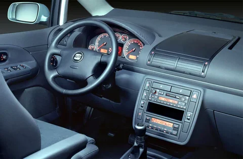 Seat Alhambra 1.9 TDi 130hp Reference 2004 view 7