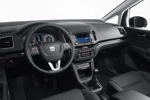 Seat Alhambra 2.0 TDI 140hp Reference 2010 view 4