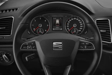 Seat Alhambra 2.0 TSI FR Connect 2015 view 2