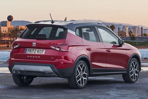 Seat Arona 1.0 TSI 95hp Reference 2018 view 3