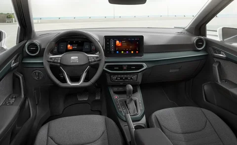 Seat Arona 1.0 EcoTSI 95hp Reference 2021 view 2