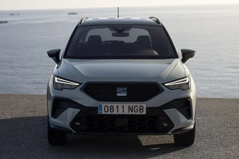 Seat Arona 1.0 EcoTSI 95hp Reference 2026 view 2