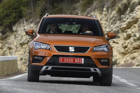 Seat Ateca 2.0 TSI 4-Drive FR 2017 view 3