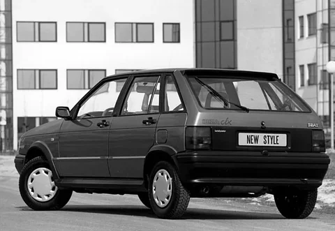 Seat Ibiza 1.2i CLX 1991 view 2