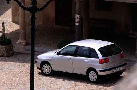 Seat Ibiza 1.4 Select 1999 view 3