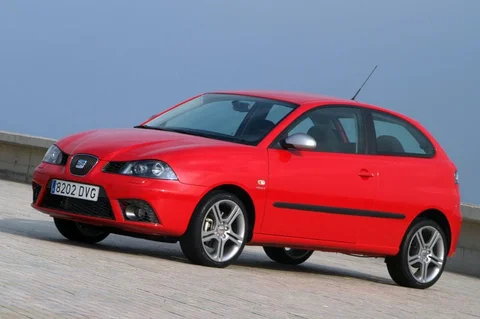 Seat Ibiza 2006 front view