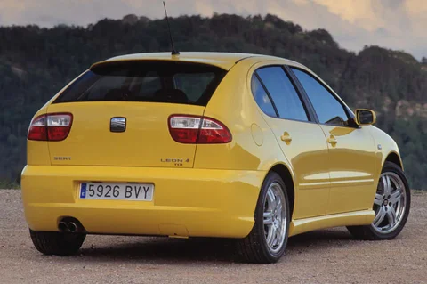 Seat Leon 1.8 20VT Topsport 2002 view 3
