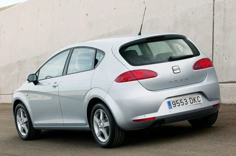 Seat Leon 1.6 Dynamic Style 2008 view 2