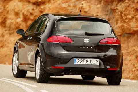 Seat Leon 1.6 Dynamic Style 2008 view 4