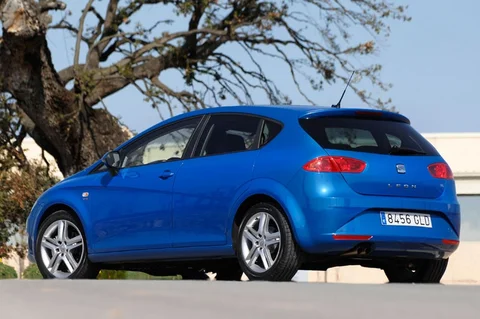 Seat Leon 1.9 TDI Ecomotive Reference 2009 view 2