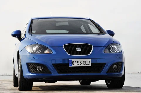 Seat Leon 1.9 TDI Ecomotive Reference 2009 view 3