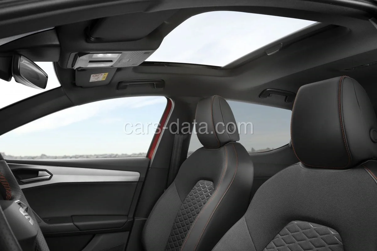 Seat Leon 1.0 TSI 90hp Reference 2020 front view