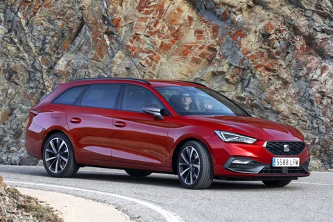 Seat Leon Sportstourer 1.0 TSI 90hp Reference 2020 view 5