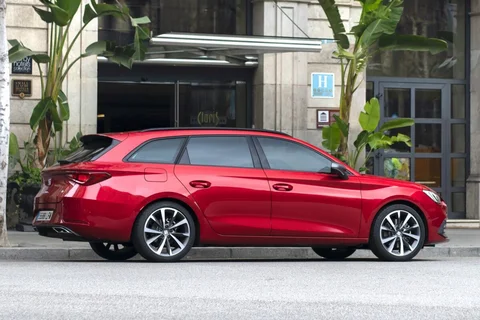 Seat Leon Sportstourer 1.0 TSI 90hp Reference 2020 view 11