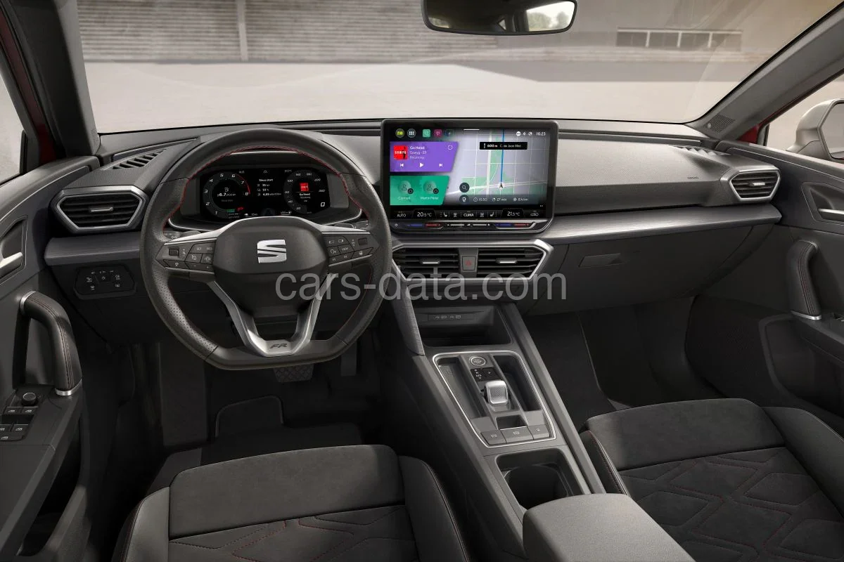 Seat Leon 2024 — Külső 1