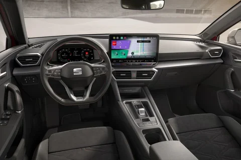 Seat Leon Seat Leon 1.5 TSI e-Hybrid FR Business 2025 front view