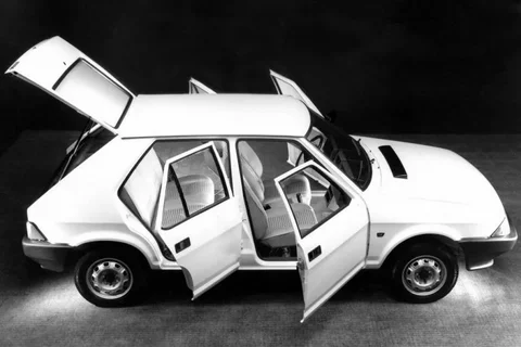 Seat Ronda 1.5 GL 1985 view 2