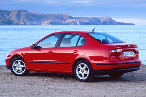 Seat Toledo 2.3 V5 1999 view 4
