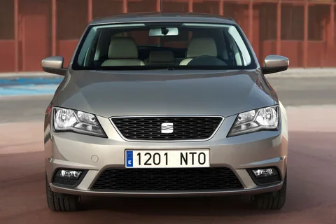 Seat Toledo 1.4 TSI 122hp Reference 2013 view 3
