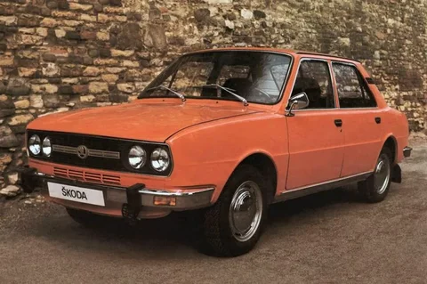 Skoda Řada 100 120 LS 1978 view 2