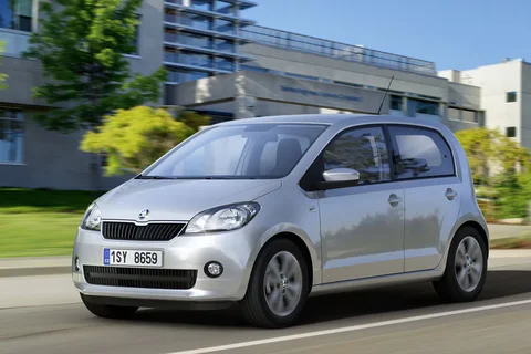 Skoda Citigo 1.0 CNG Greentech Active 2013 view 4