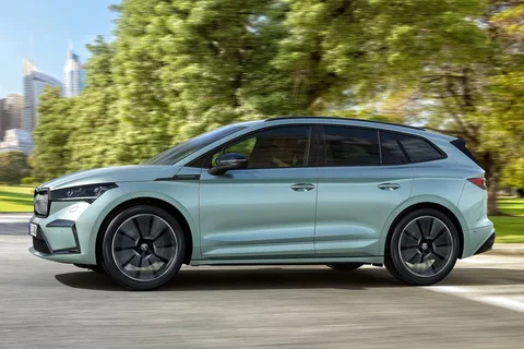 Skoda Enyaq iV 85 210kW Selection 2023 view 4