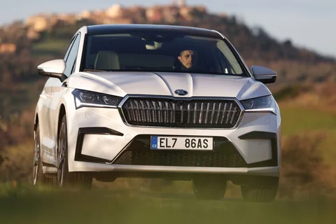 Skoda Enyaq Coupé iV 85 210kW Selection 2023 view 9