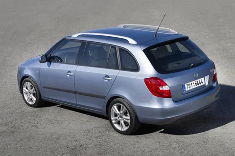 Skoda Fabia Combi 1.4 16V Dynamic 2009 view 3