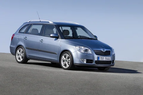 Skoda Fabia Combi 1.4 16V Dynamic 2009 view 4