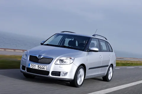 Skoda Fabia Combi 1.4 16V Dynamic 2009 view 5