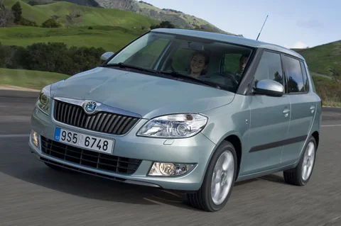 Skoda Fabia 1.2 44kW Active 2011 view 7