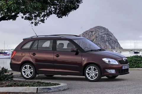 Skoda Fabia Combi 1.6 TDI Dynamic 2010 view 11