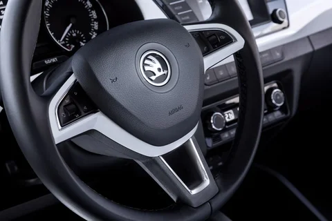 Skoda Fabia 1.0 55kW Greentech Active 2015 view 12